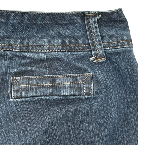 Charter Club Petite Button Cuff Jean Capri Size 8P - Picture 6 of 10